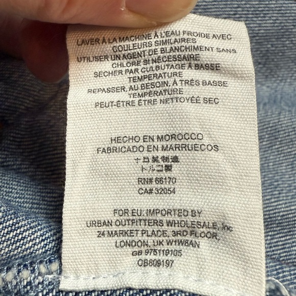 Free People Rumors Blue Denim patchwork Women's cropped Jean Jacket S - Picture 15 of 16